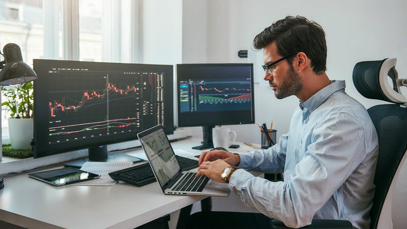 Day Trading guide cover — complete beginner to professional roadmap from Verified Investing.